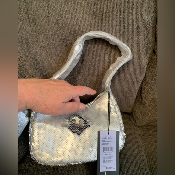 Nicole Miller Silver Sequin Small Faux Leather Purse NWT 🌴 - Picture 3 of 11